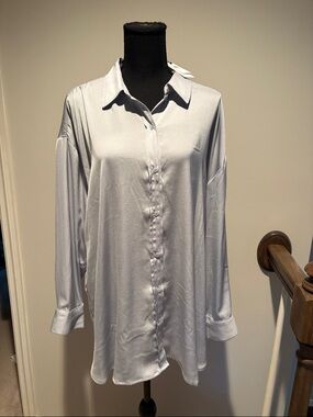NWT XL Blue/Gray Button-Up Oversized Shirt